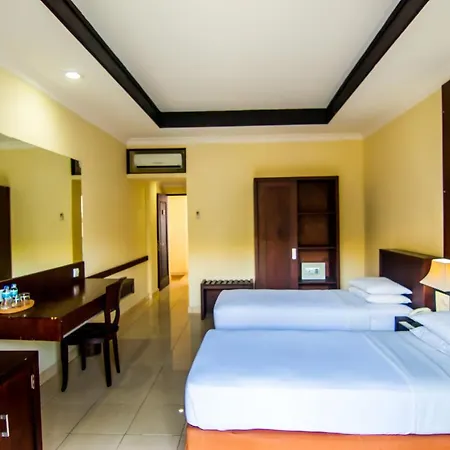 Champlung Mas Hotel Legian Exterior photo